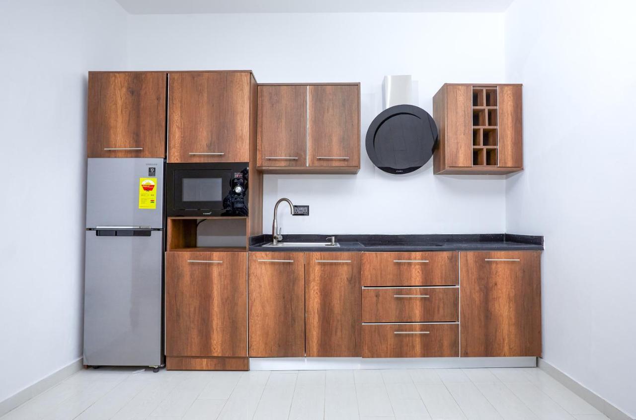 Maple Homes Акра Екстериор снимка