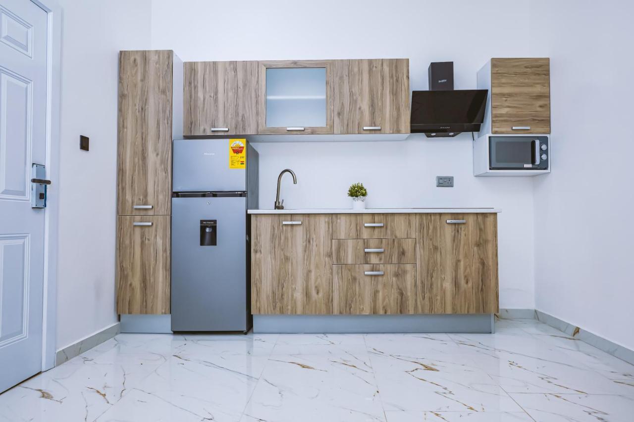 Maple Homes Акра Екстериор снимка