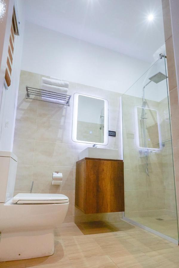 Maple Homes Акра Екстериор снимка