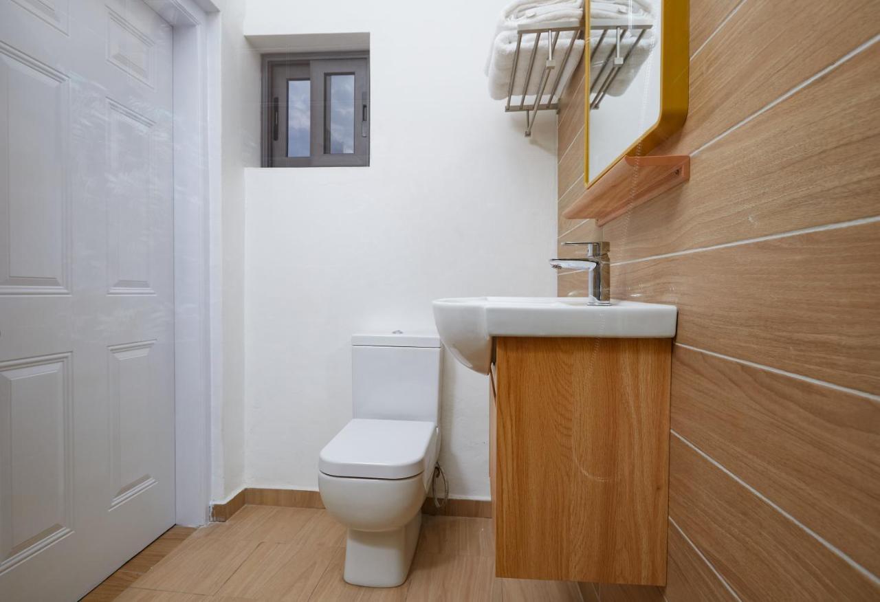 Maple Homes Акра Екстериор снимка